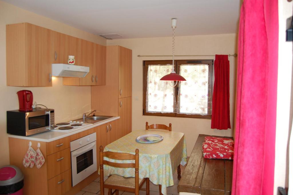 Auberge Du Bord Des Eaux - Demi-Pension Assuree Sur Reservation Saint-Amand-les-Eaux Pokój zdjęcie