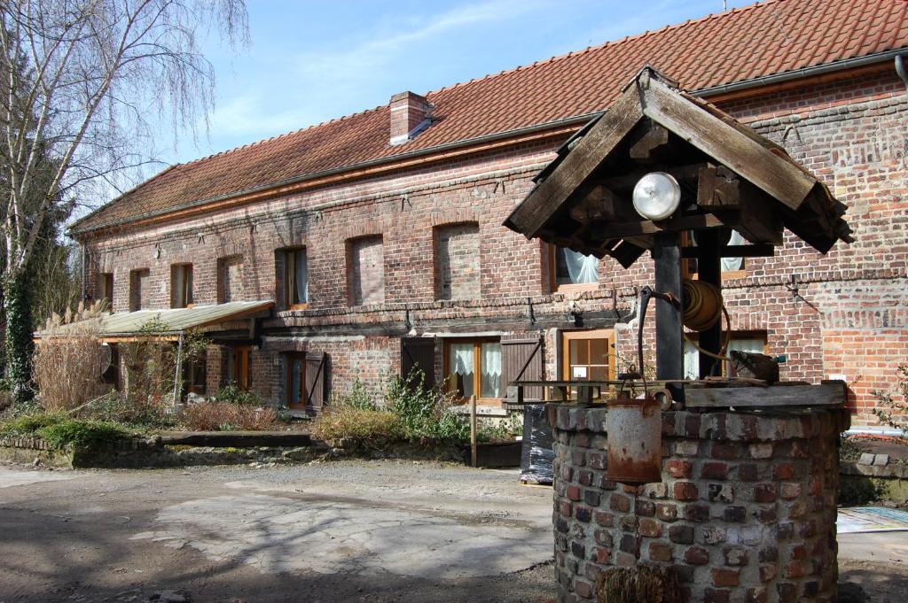 Auberge Du Bord Des Eaux - Demi-Pension Assuree Sur Reservation Saint-Amand-les-Eaux Zewnętrze zdjęcie