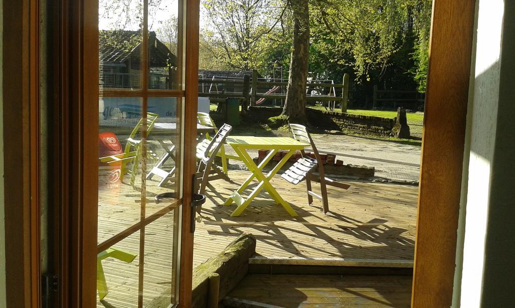 Auberge Du Bord Des Eaux - Demi-Pension Assuree Sur Reservation Saint-Amand-les-Eaux Zewnętrze zdjęcie